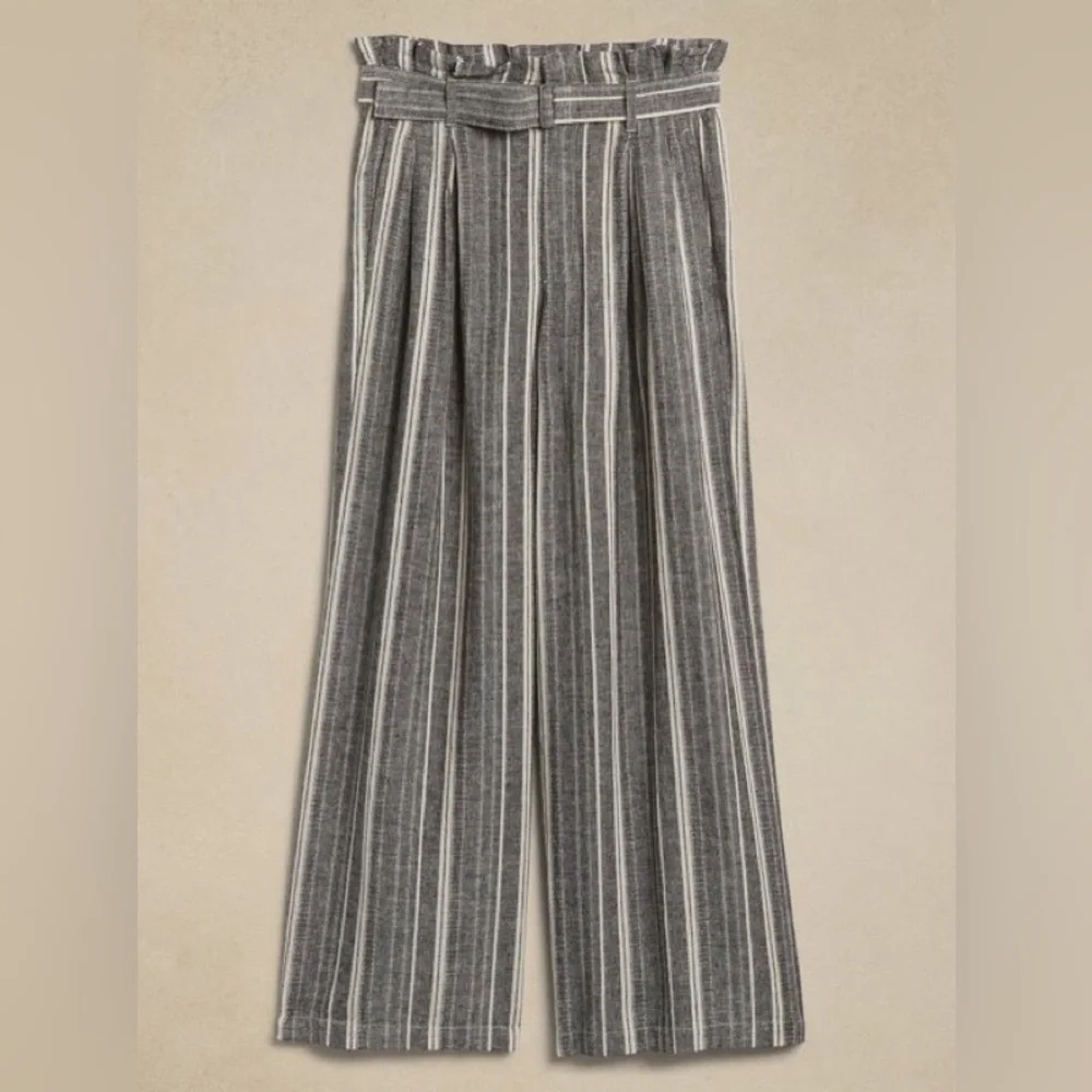 NWT! Light Grounded Stripe Linen-Blend Paperbag Wide Leg Pant - Multiple